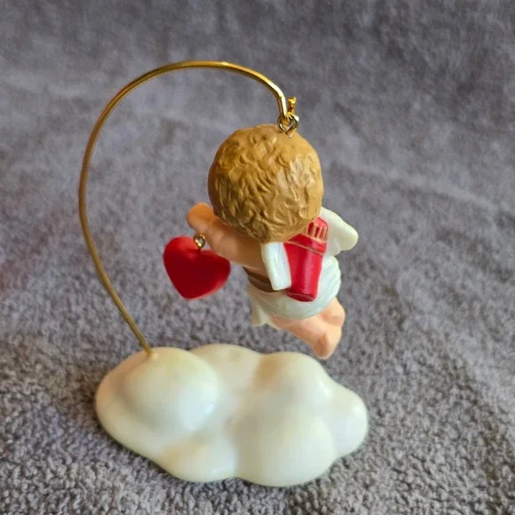 Rare Hallmark Cupid Keepsake Figurine 1983 Vintage Cherub Heart Cloud VHA409-9